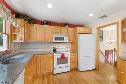 8 Reidar Dr, Roxbury Township, NJ 07876 - Photo 11