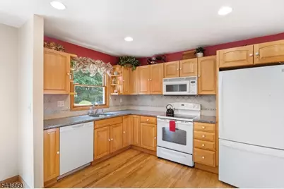 8 Reidar Dr, Roxbury Township, NJ 07876 - Photo 13