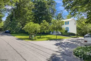 2057 Lakeside Dr, Vernon, NJ 07422 - Photo 3
