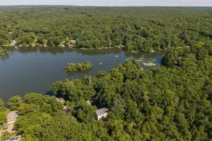 2057 Lakeside Dr, Vernon, NJ 07422 - Photo 43