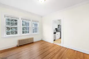 239 Washington St, Berkeley Heights Township, NJ 07922 - Photo 5