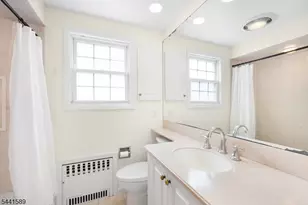 239 Washington St, Berkeley Heights Township, NJ 07922 - Photo 13