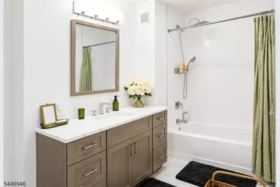 1 Carriage City Plz #1122, Rahway, NJ 07065 - Photo 11