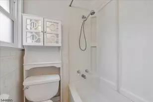 1051 S Elmora Ave, Elizabeth, NJ 07202 - Photo 17