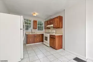 1051 S Elmora Ave, Elizabeth, NJ 07202 - Photo 7
