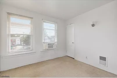 1051 S Elmora Ave, Elizabeth, NJ 07202 - Photo 19