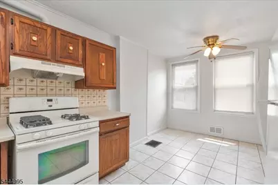 1051 S Elmora Ave, Elizabeth, NJ 07202 - Photo 11