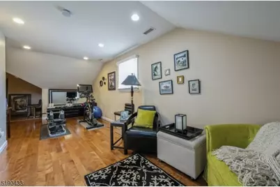 32 Beechwood Rd, Florham Park, NJ 07932 - Photo 19
