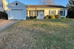 71 Dukes Rd, Rahway, NJ 07065 - Photo 1