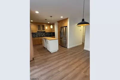 60 Heritage Ln, Hamburg, NJ 07419 - Photo 7