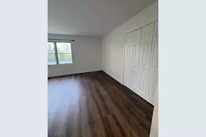 60 Heritage Ln, Hamburg, NJ 07419 - Photo 17
