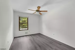 25 Driscoll Ct, North Brunswick Township, NJ 08902 - Photo 13