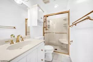 25 Driscoll Ct, North Brunswick Township, NJ 08902 - Photo 19
