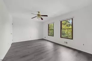 25 Driscoll Ct, North Brunswick Township, NJ 08902 - Photo 15