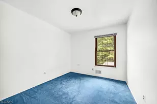 25 Driscoll Ct, North Brunswick Township, NJ 08902 - Photo 13