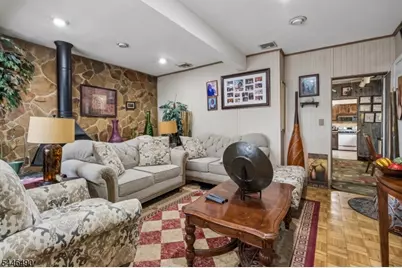 35 Longview St, West Orange Township, NJ 07052 - Photo 5