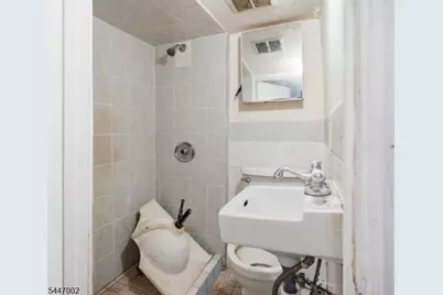 59 Augusta St, Irvington, NJ 07111 - Photo 25