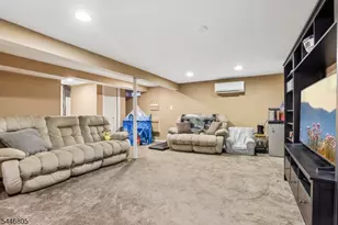 78 Legion Pl, Paramus, NJ 07652 - Photo 13