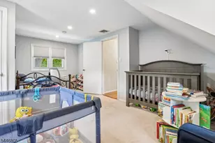 78 Legion Pl, Paramus, NJ 07652 - Photo 9