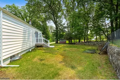 76 Dawn Ave, North Haledon, NJ 07508 - Photo 41