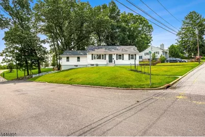 76 Dawn Ave, North Haledon, NJ 07508 - Photo 7