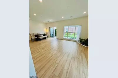 32 Harvest Way, Little Falls Township, NJ 07424 - Photo 5