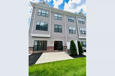 32 Harvest Way, Little Falls Township, NJ 07424 - Photo 1