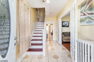 312 E 1st Ave, Roselle, NJ 07203 - Photo 5
