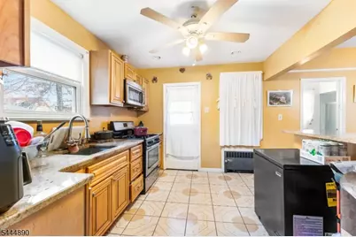 312 E 1st Ave, Roselle, NJ 07203 - Photo 11