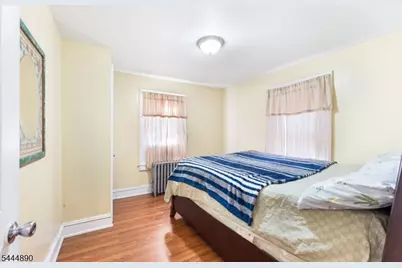 312 E 1st Ave, Roselle, NJ 07203 - Photo 17