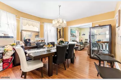 312 E 1st Ave, Roselle, NJ 07203 - Photo 9
