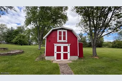 112 Allerton Rd, Clinton Township, NJ 08801 - Photo 13