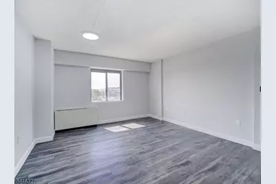 10 N Wood Ave #623, Linden, NJ 07036 - Photo 15