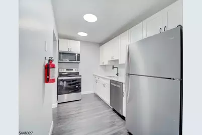 10 N Wood Ave #623, Linden, NJ 07036 - Photo 11