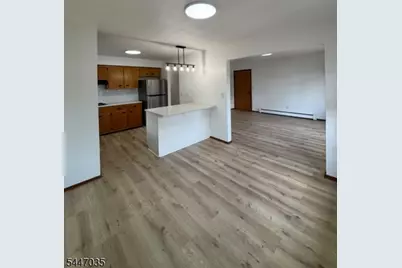 608 W 2nd Ave #2, Roselle, NJ 07203 - Photo 3