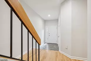 251 Plymouth Ct, Madison, NJ 07940 - Photo 3