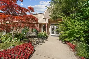 251 Plymouth Ct, Madison, NJ 07940 - Photo 25