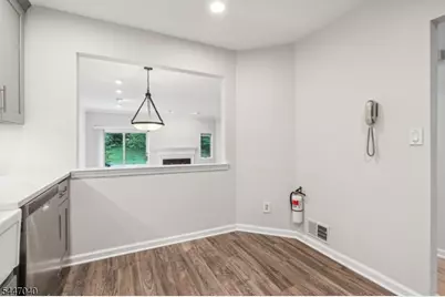 251 Plymouth Ct #251, Madison, NJ 07940 - Photo 7