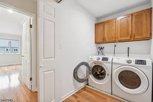 251 Plymouth Ct, Madison, NJ 07940 - Photo 11