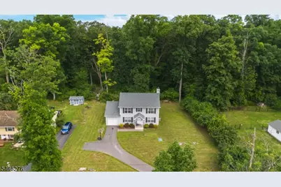 8 Spruce Dr, Green Township, NJ 07821 - Photo 33