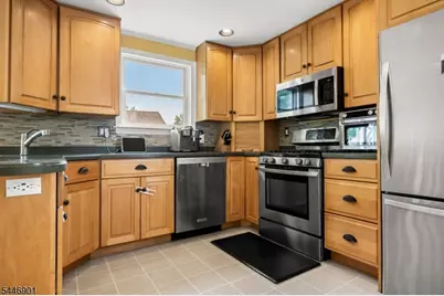 419 Ridgeview Ave, Scotch Plains Township, NJ 07076 - Photo 9