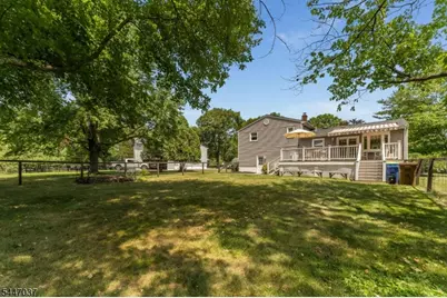 526 Gregory Avenue, Bridgewater, NJ 08807 - Photo 21