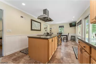 526 Gregory Avenue, Bridgewater, NJ 08807 - Photo 7