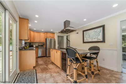 526 Gregory Avenue, Bridgewater, NJ 08807 - Photo 5