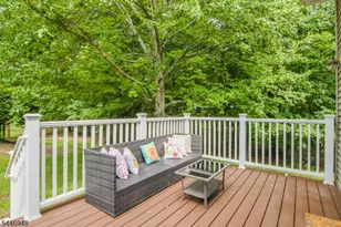 8 Clements Ct, Roseland, NJ 07068 - Photo 37