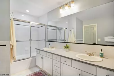 8 Clements Ct, Roseland, NJ 07068 - Photo 29