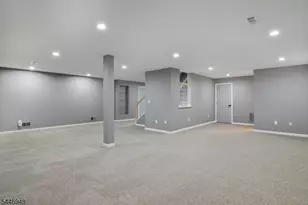 8 Clements Ct, Roseland, NJ 07068 - Photo 33