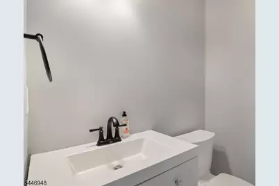 8 Clements Ct, Roseland, NJ 07068 - Photo 35