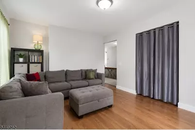 70 Elm St, Montclair, NJ 07042 - Photo 17