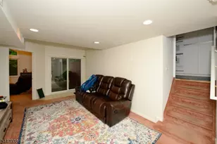 38 Griswold Pl, Glen Rock, NJ 07452 - Photo 7